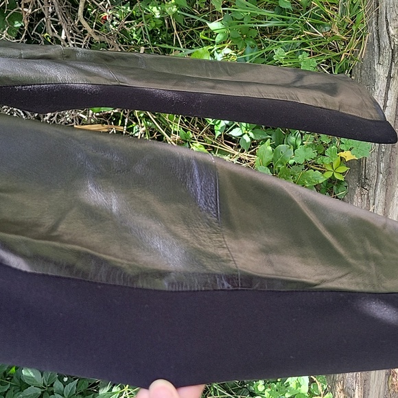 Danier leather pants - Picture 6 of 8